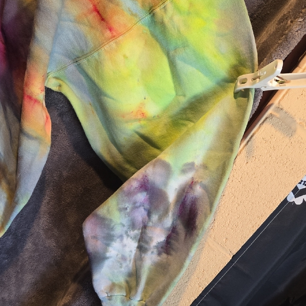 Multicolor Tie-Dye Hoodie - Picture 3 of 8